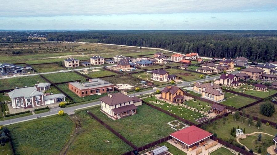 П варские рязанской. Усадьба Варские Рязань. КП Снегири Рязань. Поселок Снегири. Снегири коттеджный поселок.