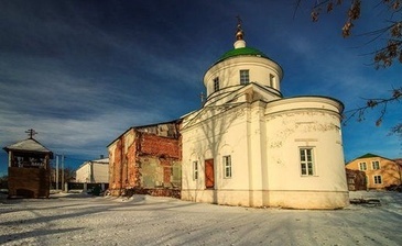 Петропавловский храм в селе Новопетровское